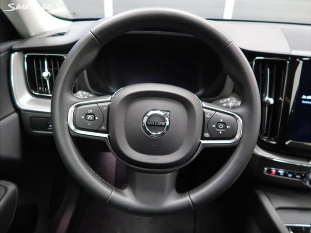 Volvo XC60 B4 Core 145 kW image number 16