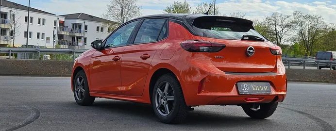 Car image 5
