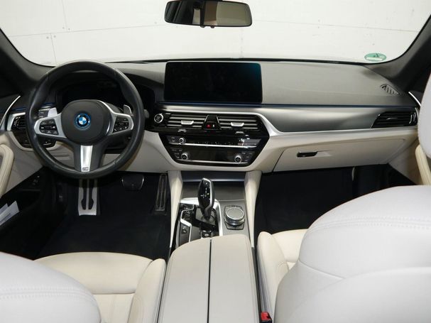 BMW 530 Touring xDrive 185 kW image number 7