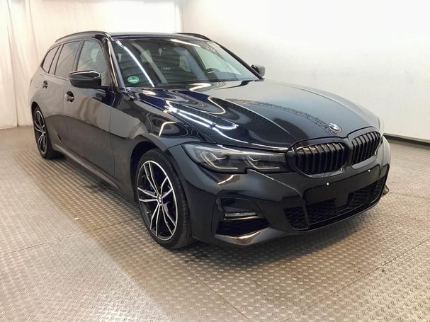 BMW 330 e Touring M Sport 215 kW image number 4