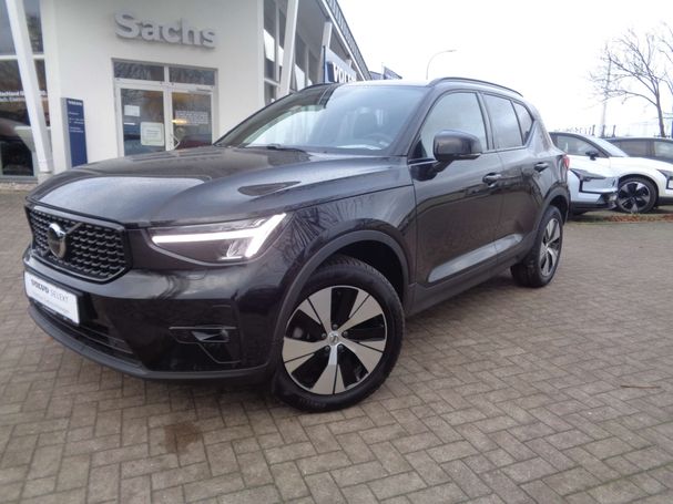 Volvo XC40 B3 Plus Dark 120 kW image number 1