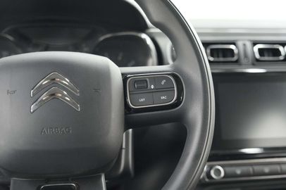 Car image 33