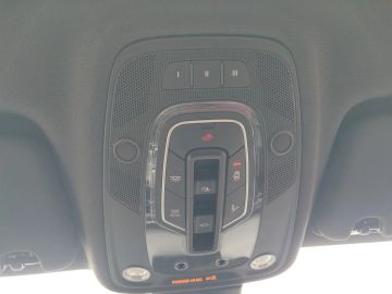 Car image 36