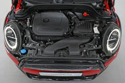Car image 25