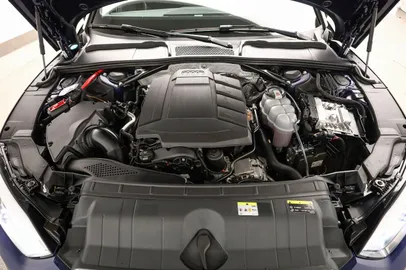 Car image 25