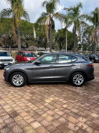 Alfa Romeo Stelvio 2.2 Diesel AT8 Q4 140 kW image number 3