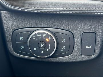Car image 29