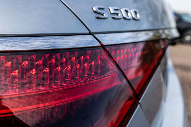 Mercedes-Benz S 500 321 kW image number 42