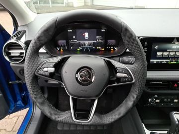 Car image 26