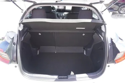 Car image 31