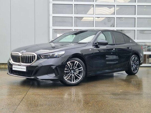 BMW 520i 140 kW image number 1