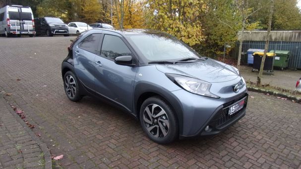 Toyota Aygo X 53 kW image number 10