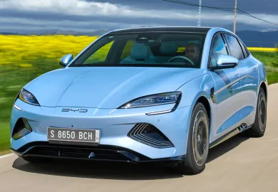 Car image 3