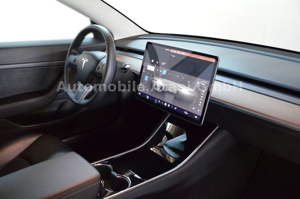 Tesla Model 3 Standard Range 239 kW image number 5