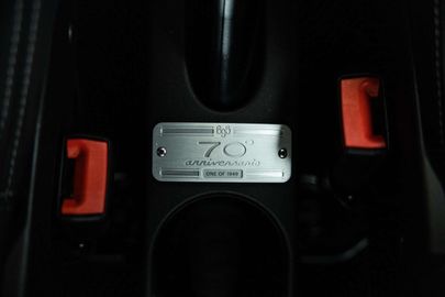 Car image 37