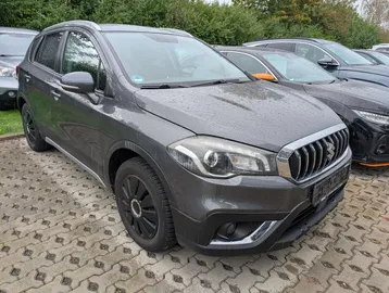 Car image 2