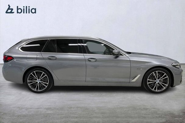 BMW 530 Touring 216 kW image number 16