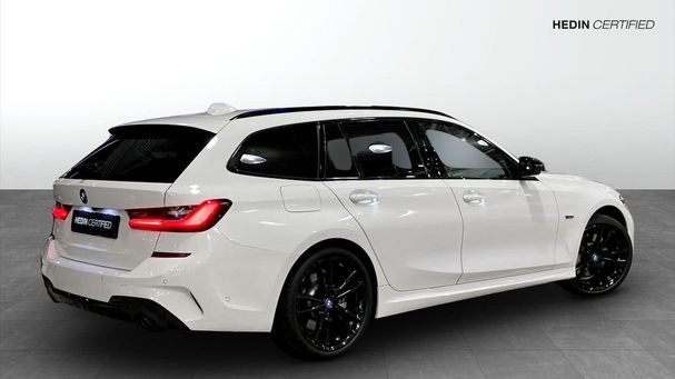 BMW 330 Touring e M Sport xDrive 216 kW image number 2