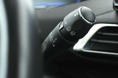 Car image 37