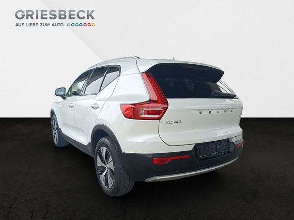 Volvo XC40 B4 Momentum Pro AWD 145 kW image number 4