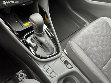 Car image 12