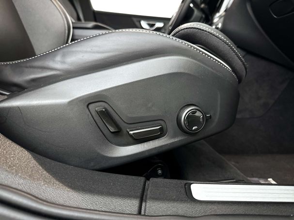 Volvo V60 Plus 130 kW image number 32