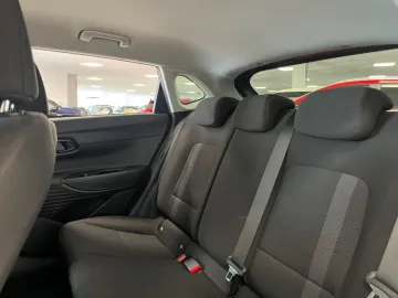 Car image 46