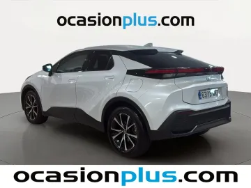 Car image 4
