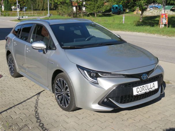 Toyota Corolla Hybrid Touring Sports 90 kW image number 2