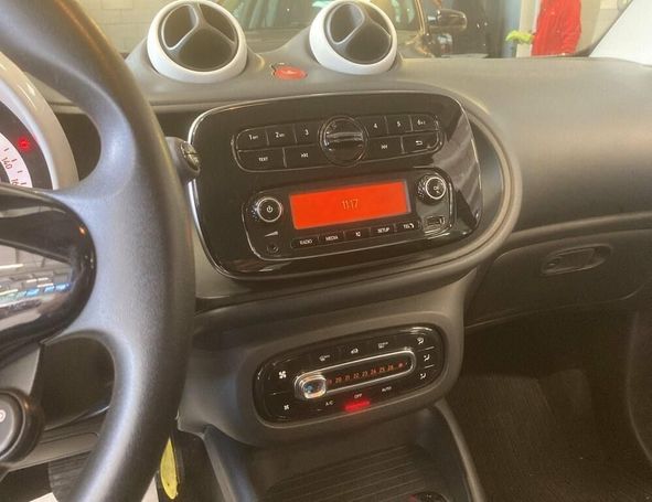 Smart ForTwo EQ 60 kW image number 10