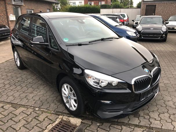 BMW 218i Active Tourer Advantage 103 kW image number 10