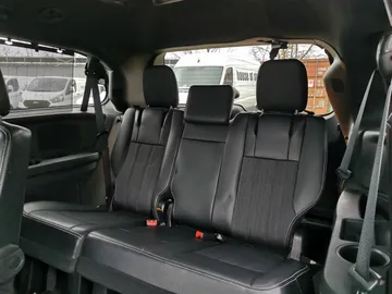 Car image 34