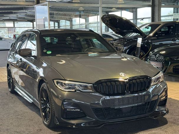 BMW 330d Touring xDrive 195 kW image number 2