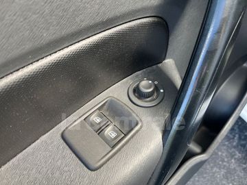 Car image 41