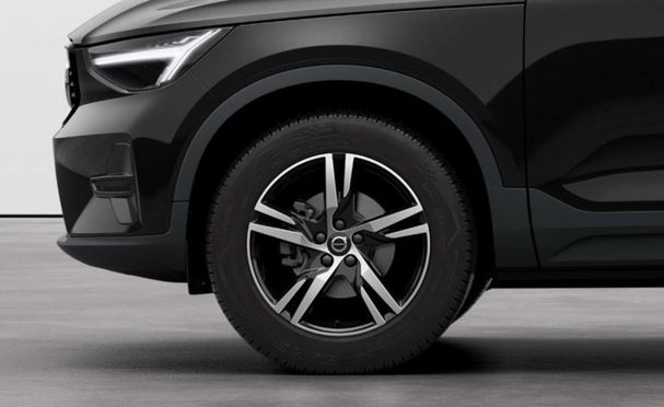 Volvo XC40 B4 Plus Dark 145 kW image number 5