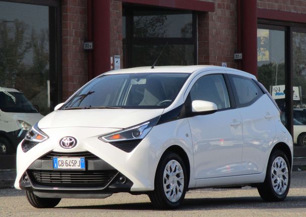 Toyota Aygo 53 kW image number 1