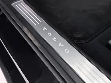 Car image 45