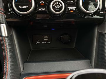 Car image 36