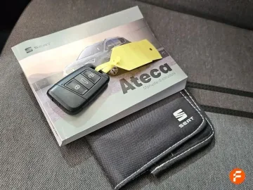 Car image 26