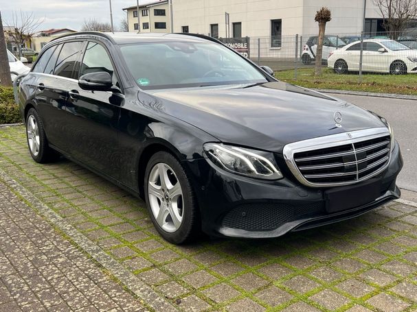 Mercedes-Benz E 220 d T 143 kW image number 2