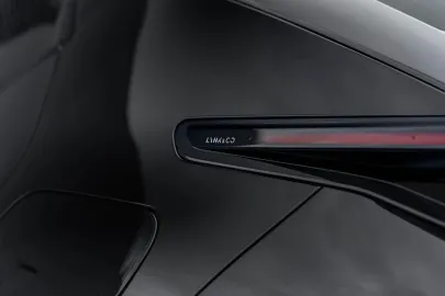 Car image 43