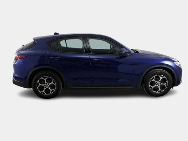 Alfa Romeo Stelvio AT8 Q4 Super 140 kW image number 3