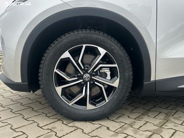 Car image 25