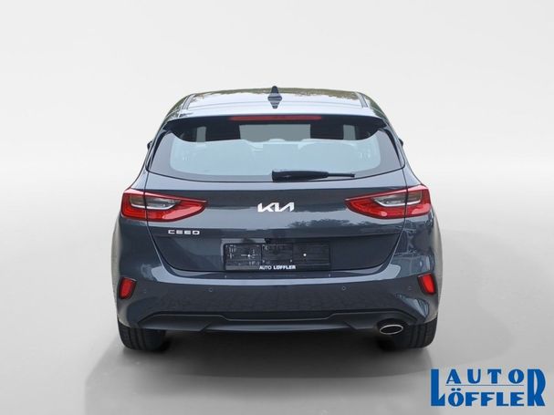 Kia Ceed Vision 74 kW image number 3