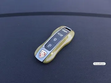 Car image 35