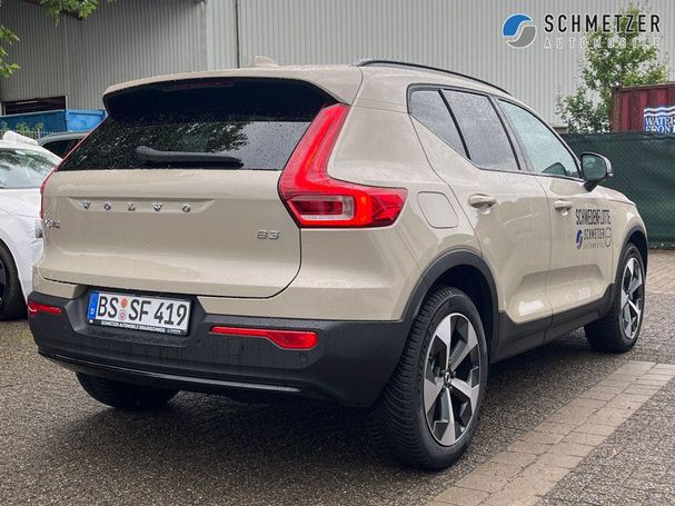 Volvo XC40 Plus Dark 120 kW image number 2