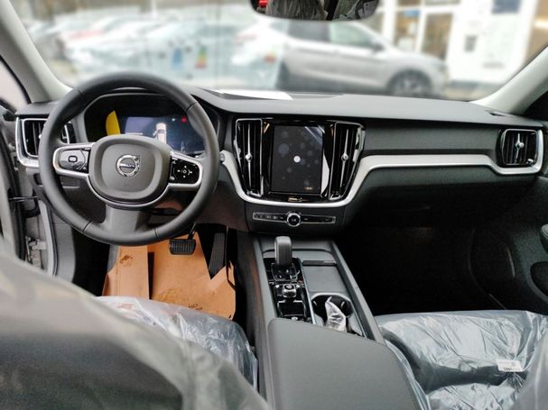 Volvo V60 B4 Plus 145 kW image number 17