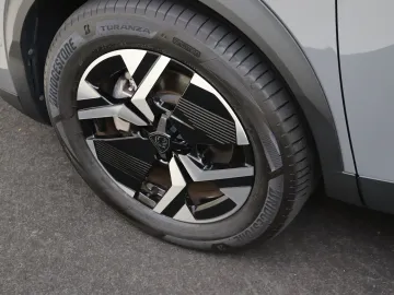 Car image 36