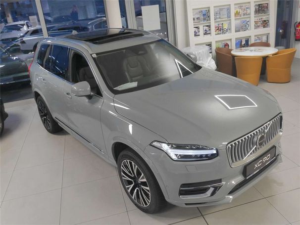 Volvo XC90 T8 AWD Ultimate 335 kW image number 24