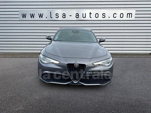 Alfa Romeo Giulia 2.2 AT8 140 kW image number 3